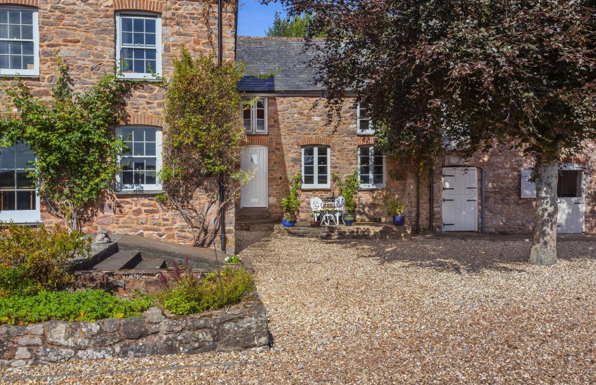 East Harwood Farm Cottage Майнхед Экстерьер фото